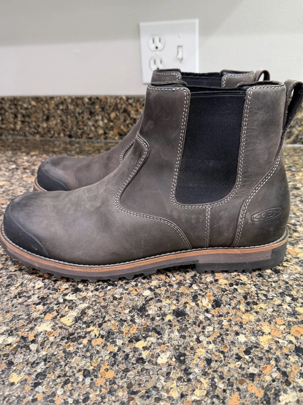 KEEN Men's Chelsea Work Boot - Gray 11.5
